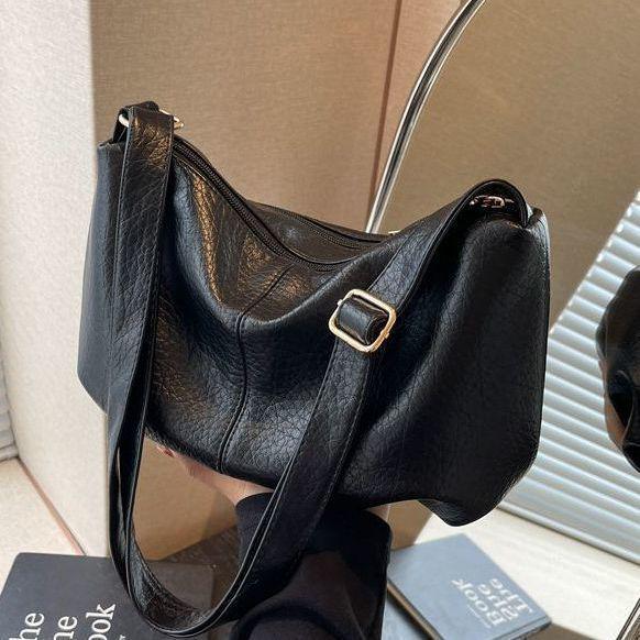 

2025 Large Capacity Retro Textured Crossbody Shoulder Bag - Autumn/Winter Fashion чорний