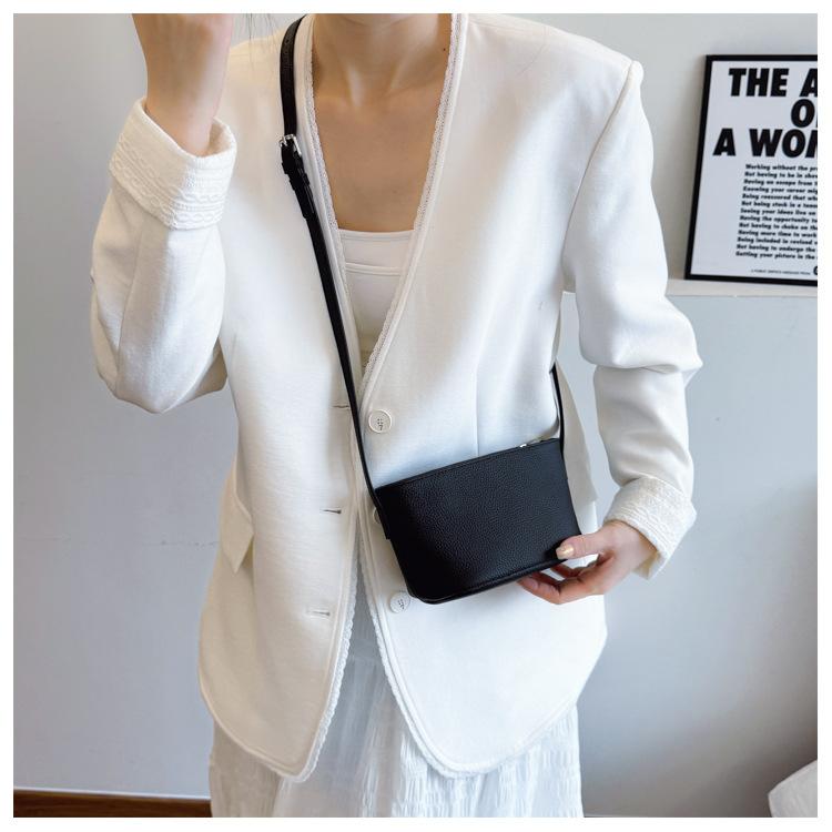New small bag women's summer versatile simple shoulder messenger bag casual bucket bag