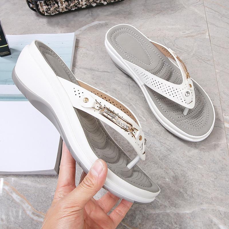 Women's Slippers Summer Fashion Metal Button Slides Shoes Wedge Beach Sandals Women Outside Platform Leisure Flip Flops