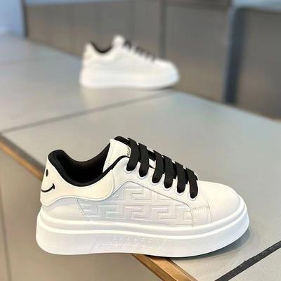 New Men's White Shoes Versatile Casual Sports Running Board Shoes Casual Men's Shoes Couple Board Shoes