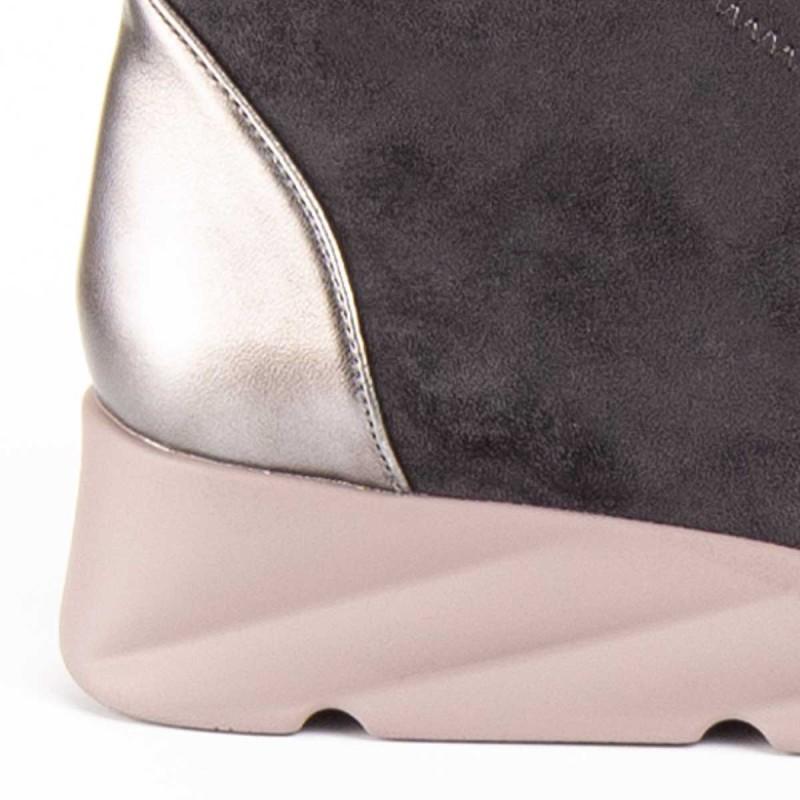 Women's Wedge Boot.  Montevita  Calig6  100965