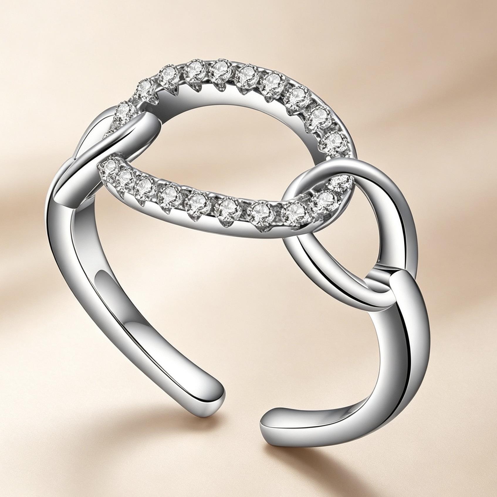 Light Luxury Chain Staggered Silver Open Ring, Double Ring Chain Design, One Ring Is Densely Studded with Diamonds opening adjustable