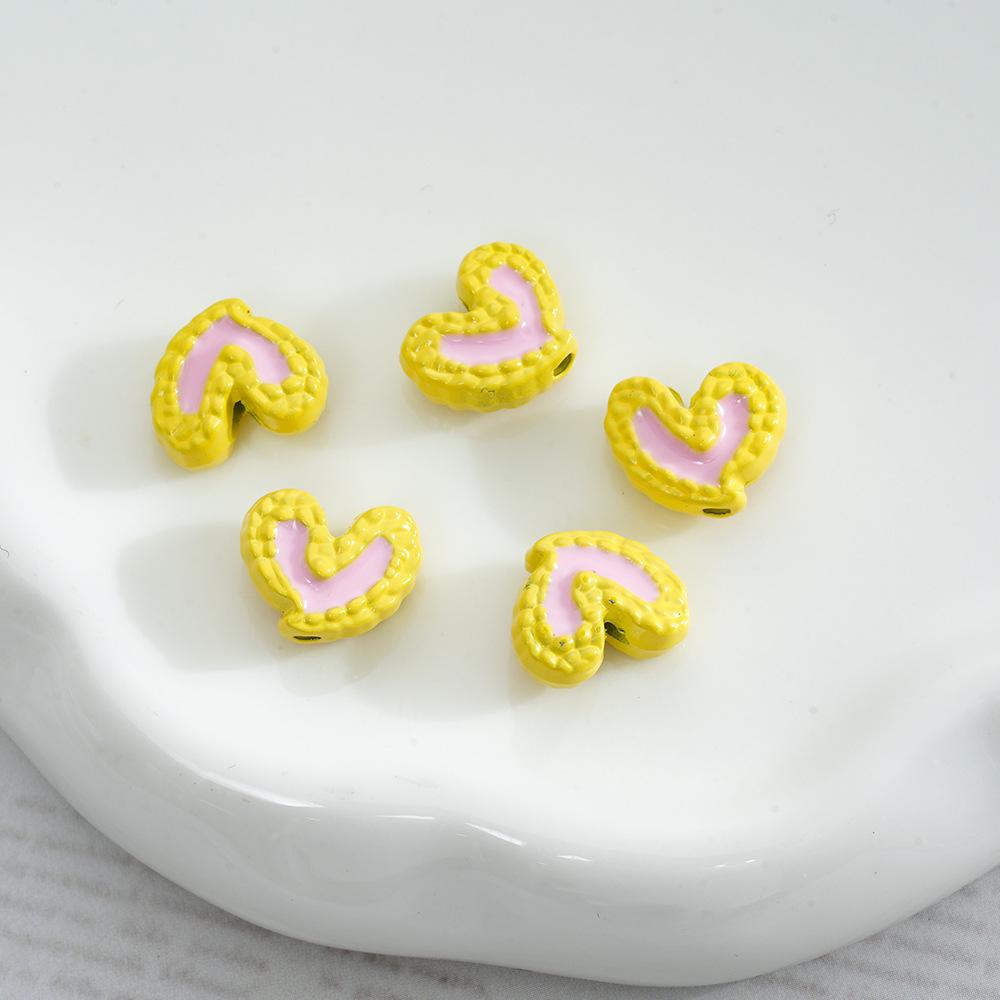 

Краска Кэнди Двухцветное Кривое Сердце Любовь Персиковое Сердце Бисером Сделай Сам Сплав Разделитель Бусин Ювелирные Аксессуары Браслет Ожерелье Рассыпные Бусины 5 pieces