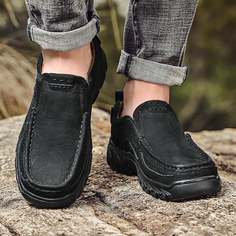 Fashion Handmade Retro Leisure Moccasins New Fashion Male Walking Flats Male Shoes Men Casual Shoes Breathable Genuine Leather Loafers