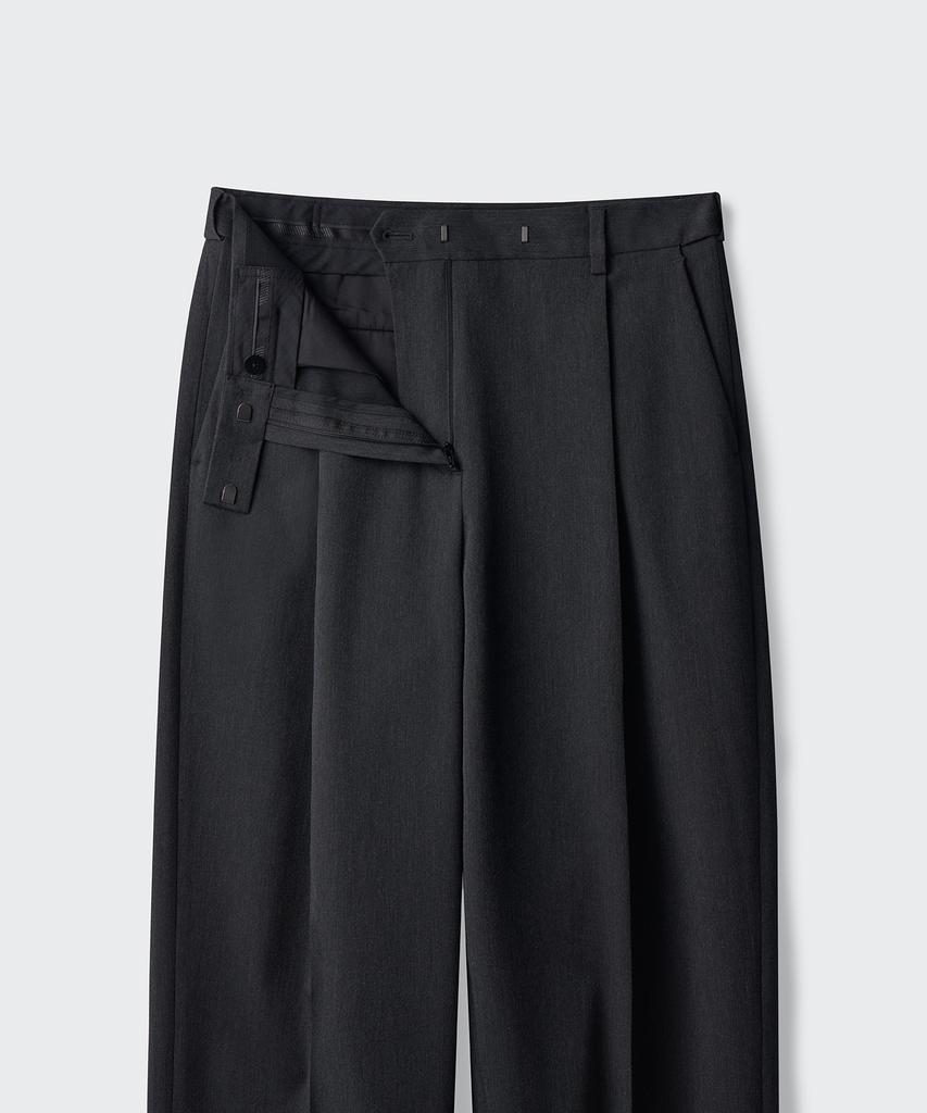 MUSINSA STANDARD WOMAN Women'S Low-Waist Deep Tuck Wide Hidden Elastic Waist Slacks [Charcoal Gray]