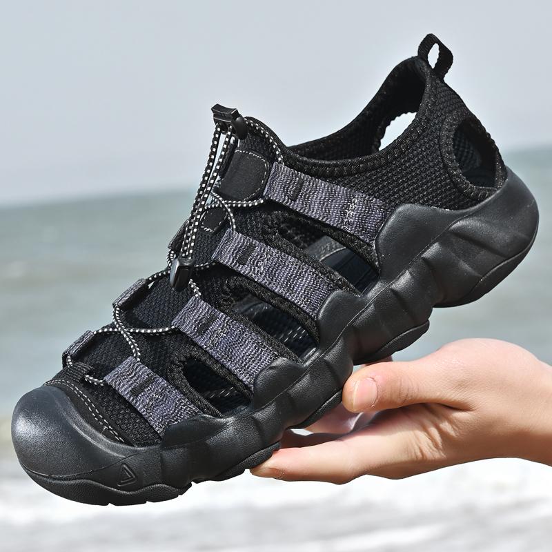 Fashion New Summer Men Comfort Sandals Hollow Out Breathable Flats Leather Casual for Driving Shoes Beach Vacation Soft Sole Men Sandal