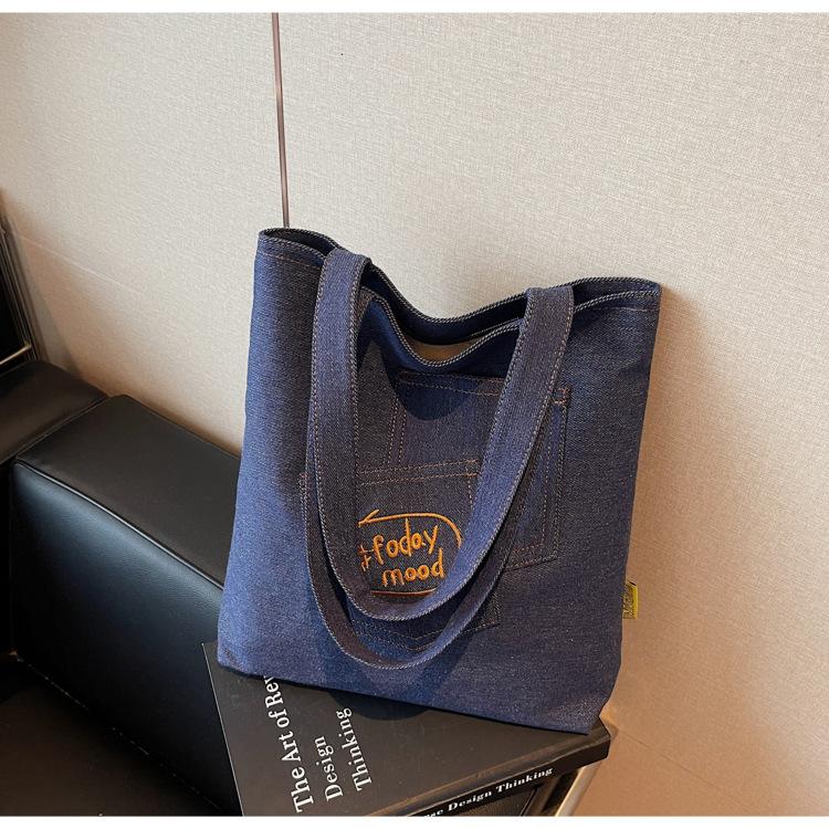 2025 Summer Simple Niche Design Handheld Casual Shoulder Bag Foreign Simple Cloth Bag Fashionable Personalized Tote Bag