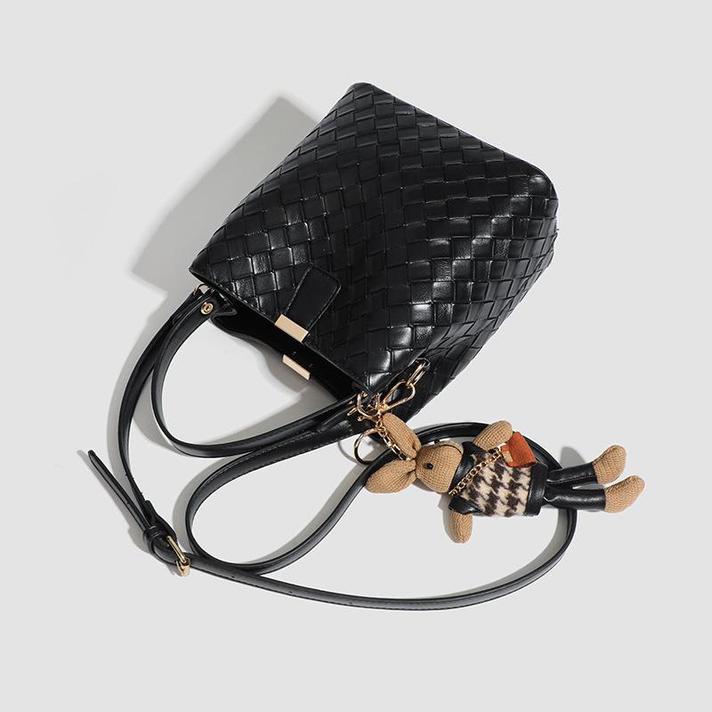 Fashion Portable Popular Bucket Bag Women'S Summer Versatile Korean Shoulder Bag Premium Messenger Women'S Bag