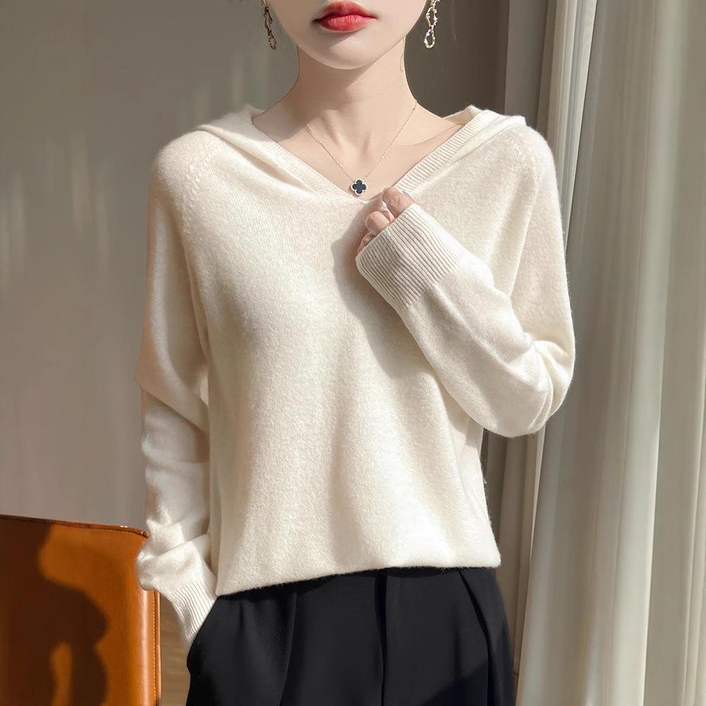 Women's Autumn/Winter Wool Silk Hooded Sweater: Skin-Friendly, Loose Fit Knitwear