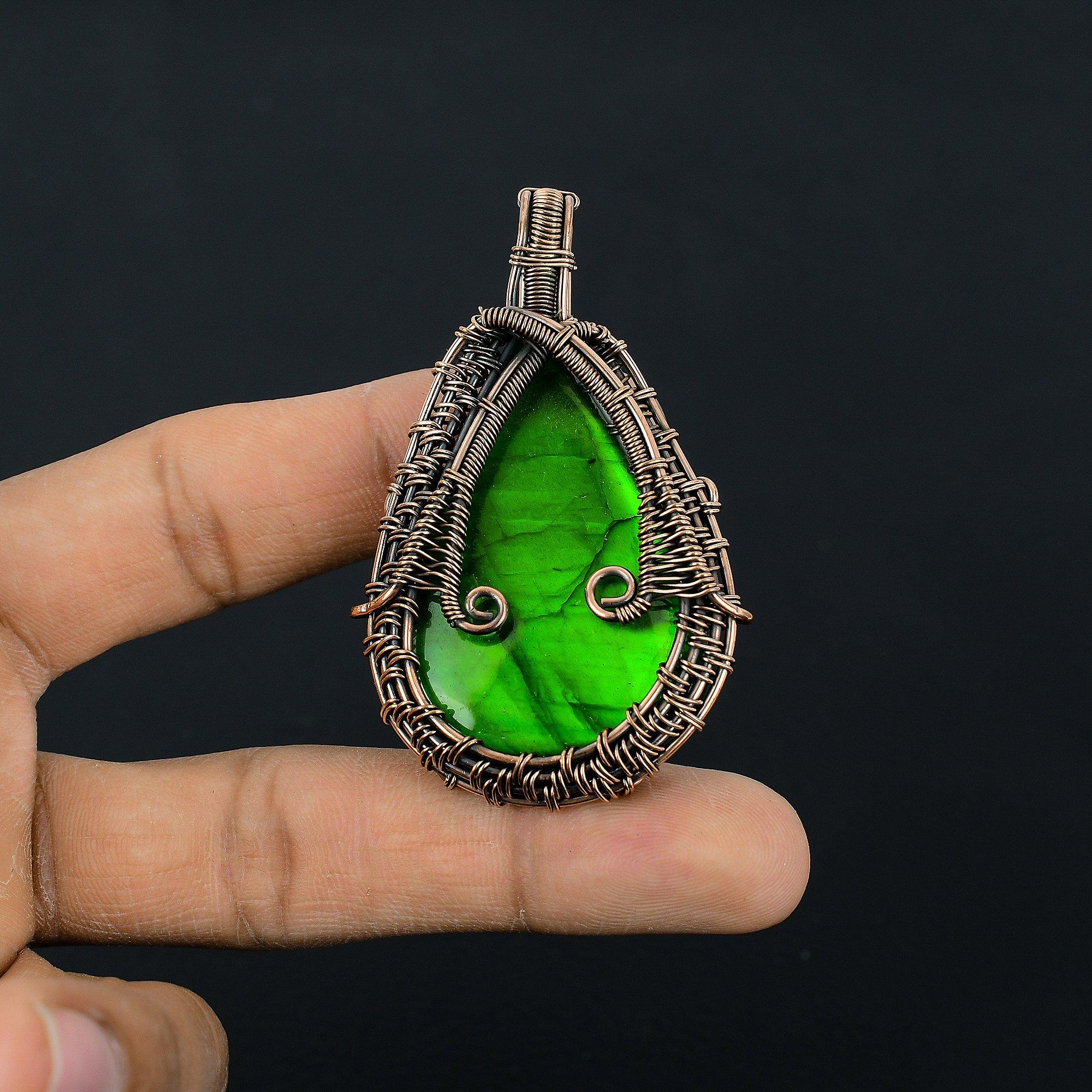 

Подвеска из лабрадорита с зелёной вспышкой, ювелирное изделие из драгоценного камня, подвеска с обмоткой из медной проволоки 999 пробы, украшение ручной работы, подвеска с камнем-талисманом, подарок для него 2.55 Inches