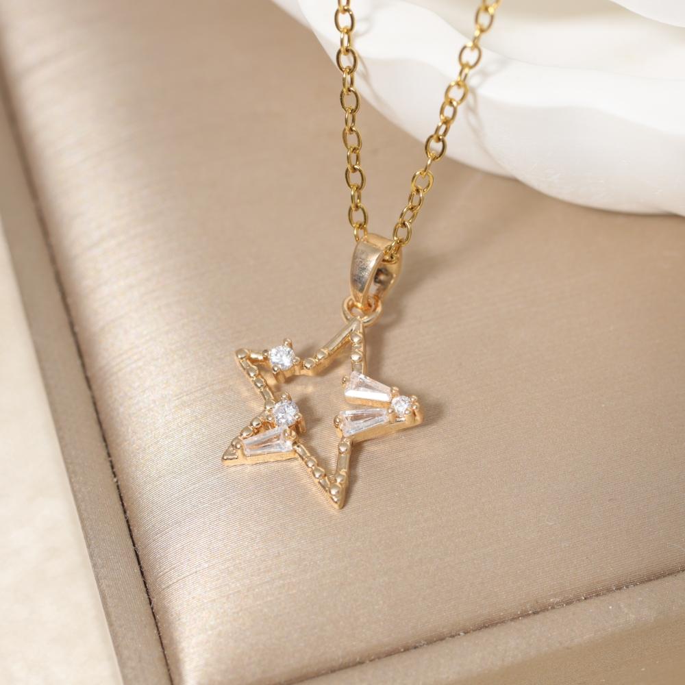 Star Shape Pendant Necklace for Women Fashion Golden Stainless Steel Clavicle Chain Wedding Party Daily Wear Jewelry Accessories