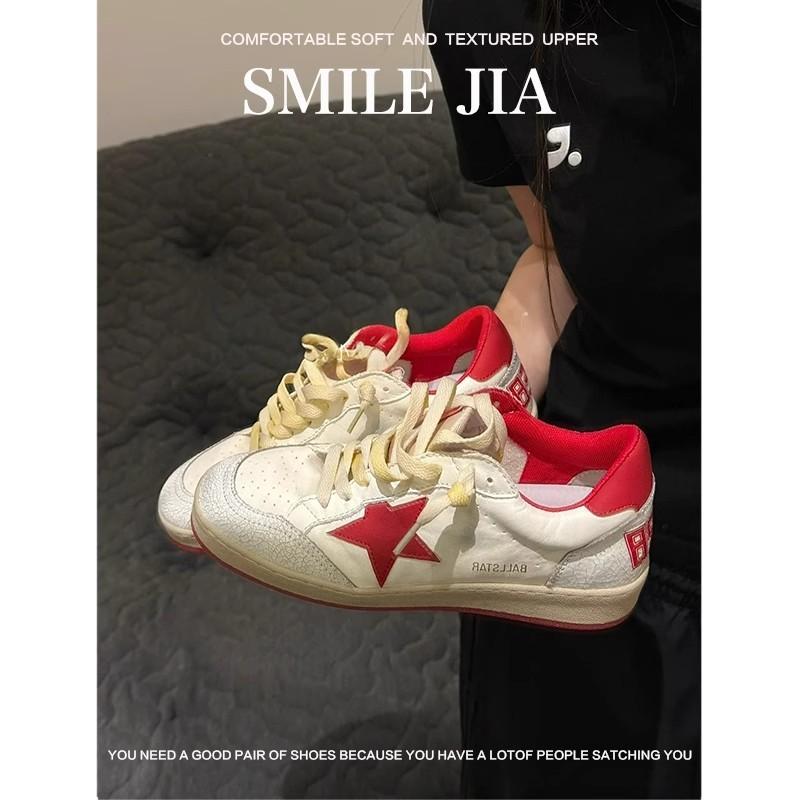 

Платформенные белые женские новые туфли для увеличения роста, универсальные, из красной кожи, со звездой, маленькие грязные туфли, повседневные спортивные кеды для скейтборда 40