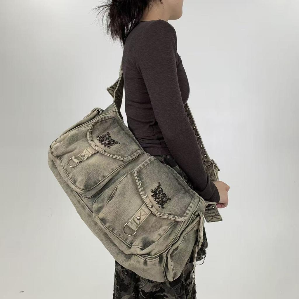 Women'S Retro Washed Denim Shoulder Bag Street Dark Personalized Rivet Messenger Bag