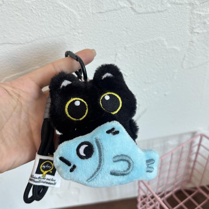 Cute Plush Big-eyed Black Cat Pendant With A Small Fish,Creative Couple's Bag Accessory,Little Black Cat Keychain
