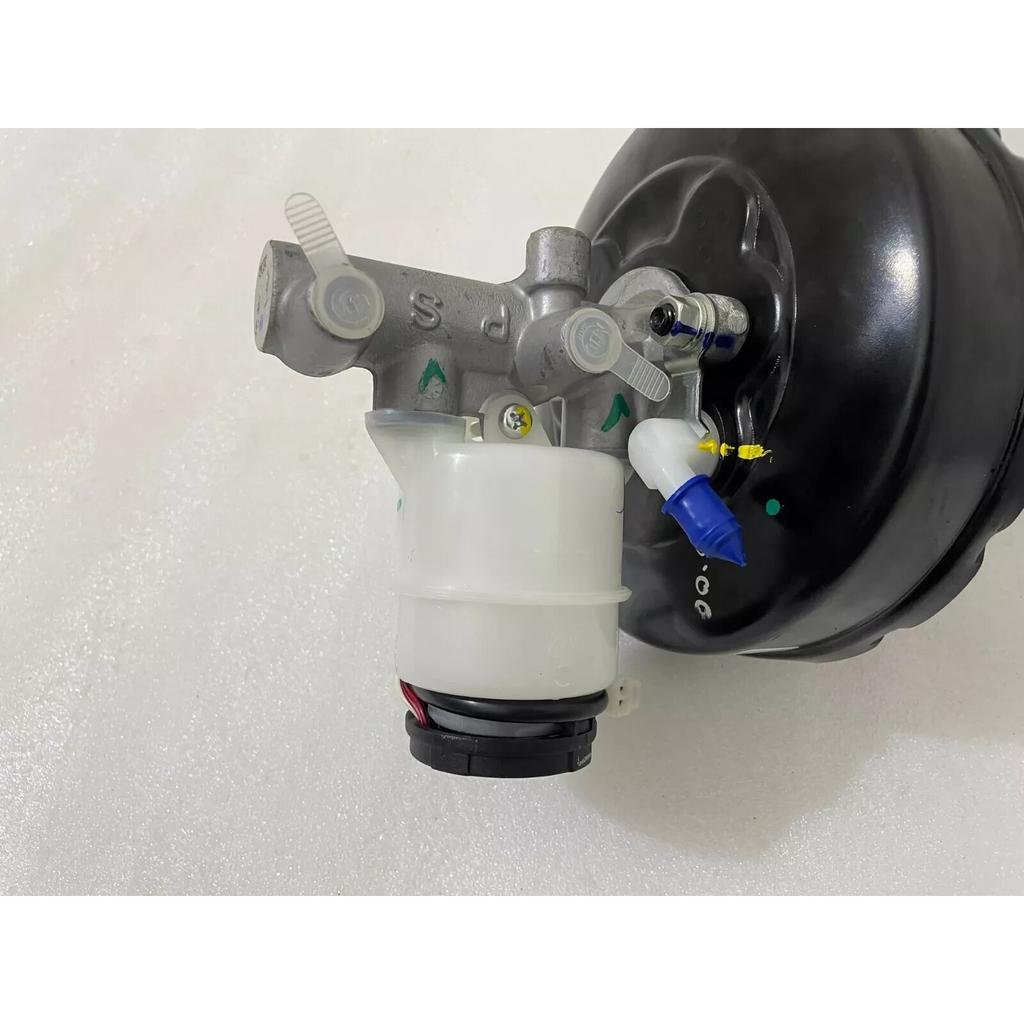 Suzuki Samurai MPFI SJ410-SJ413 Hauptbremszylinder mit Unterdruckverstärker G392