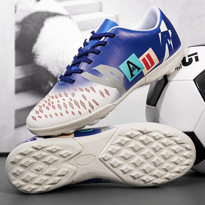 New Football Shoes Men and Women Teenagers Outdoor Long Nails Broken Nails Professional Football Shoes Non-slip Sports Shoes