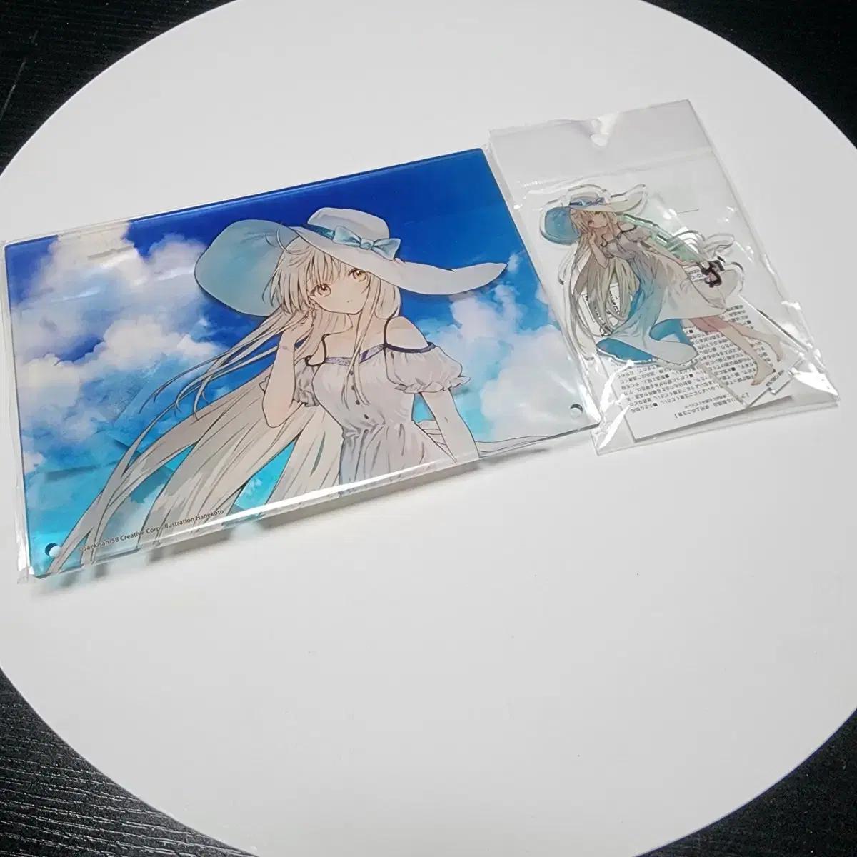 

Angel Next Door продает акрил оптом