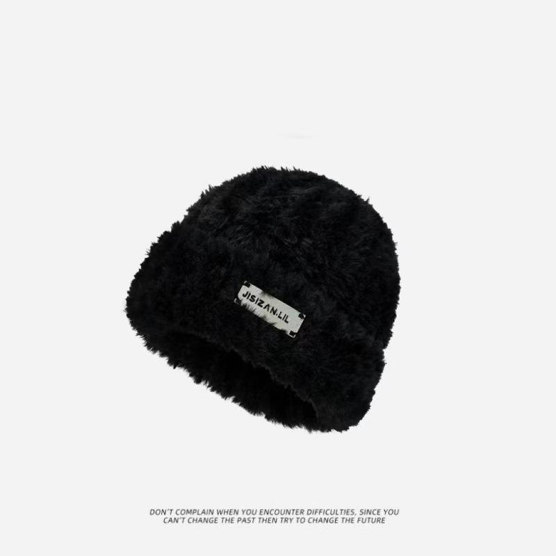Wool hat autumn and winter women's versatile knitted bag head shows a small face and keeps warm, white plush plush cold hat big head circumference
