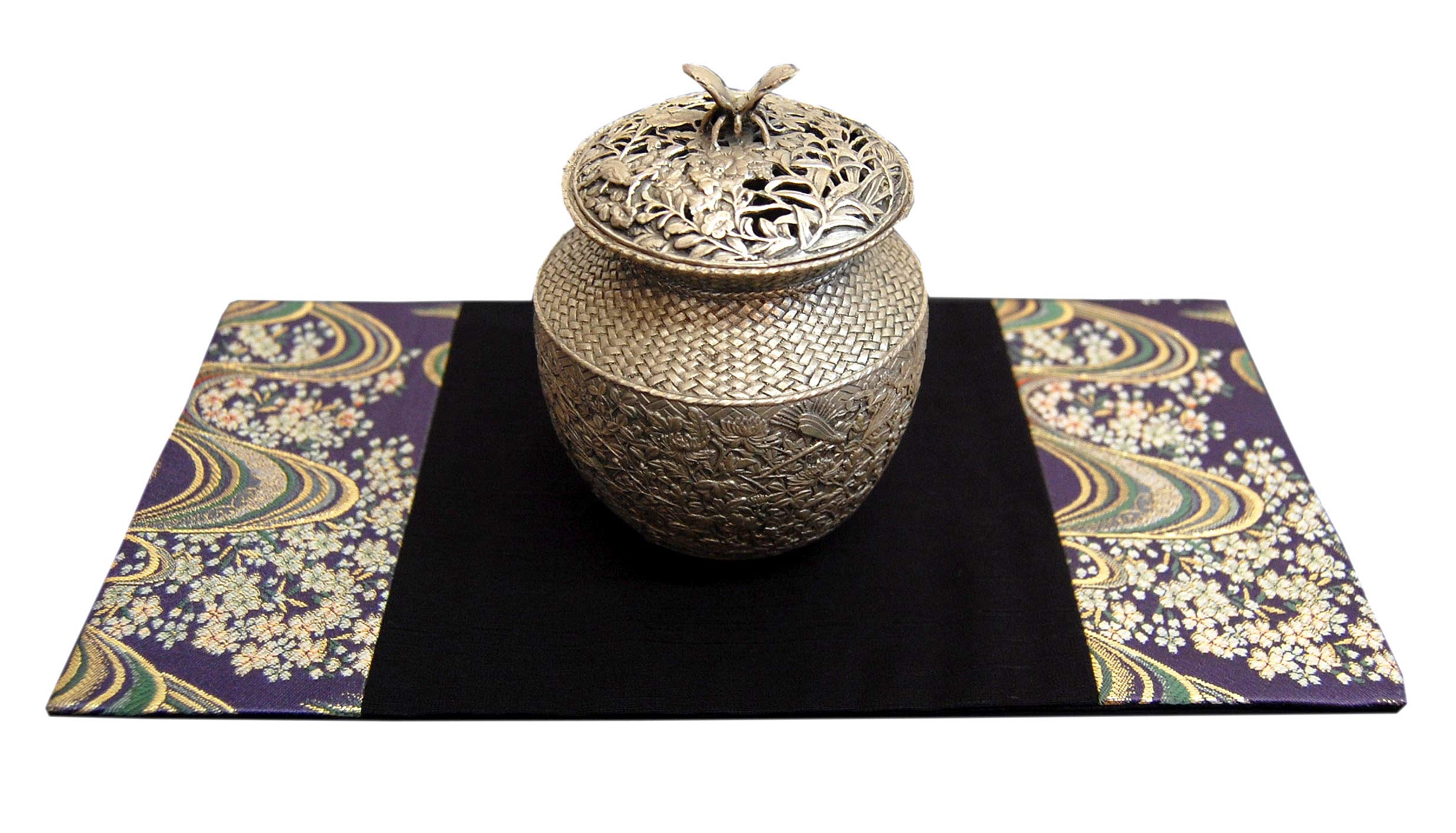 

Perfect for vase Also suitable for incense Flowing Japanese-style rooms. Japanese-style mat. Ornament. burners. Obi-like texture. water.