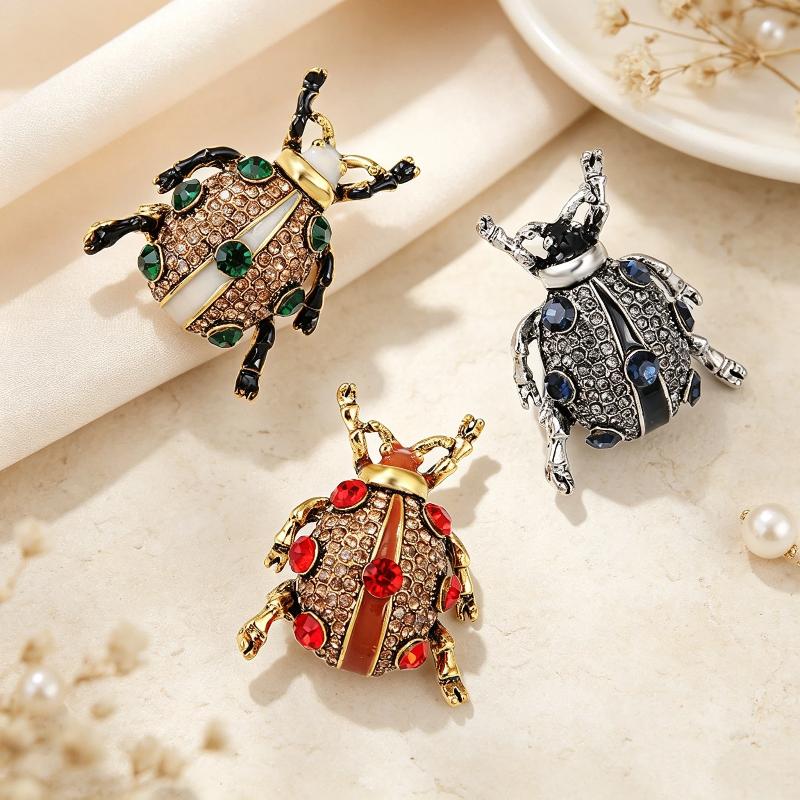 Vintage Rhinestone Ladybug Brooch Crystal Insect Beetle Brooch Pin Women Fashion Jewelry Accessory