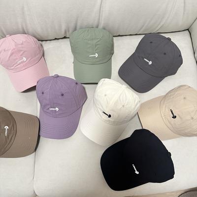Berretti e cappelli – Berretti e cappelli con visiera