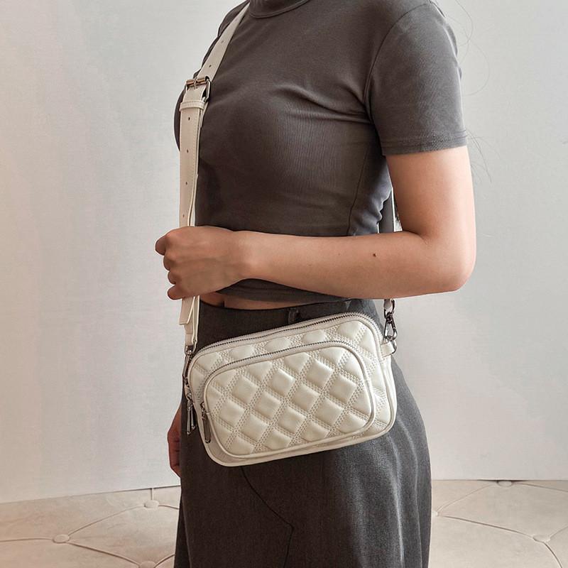 IELGY Ladies Messenger Bag Korean Version Fashion Diamond Small Square Bag