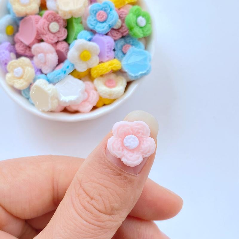50Pcs New Cute Mini 12mm Simulated Yarn Flower Flat Back Fit Phone Manicure Deco Anicure Embellishments For Hair Bows Accessorie