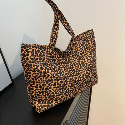 Lightweight And Simple Shoulder Bag, Fashionable Messenger Bag, Trendy Leopard Print, Large-Capacity Tote Bag For Women