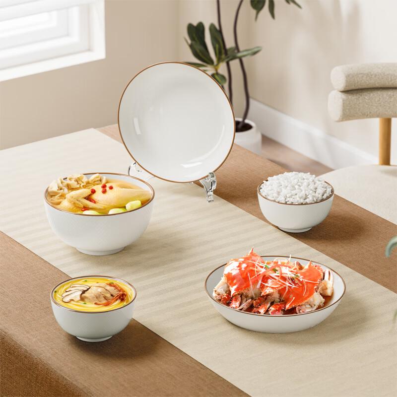 Porcelain Charm 5-Piece Ceramic Dinnerware Set
