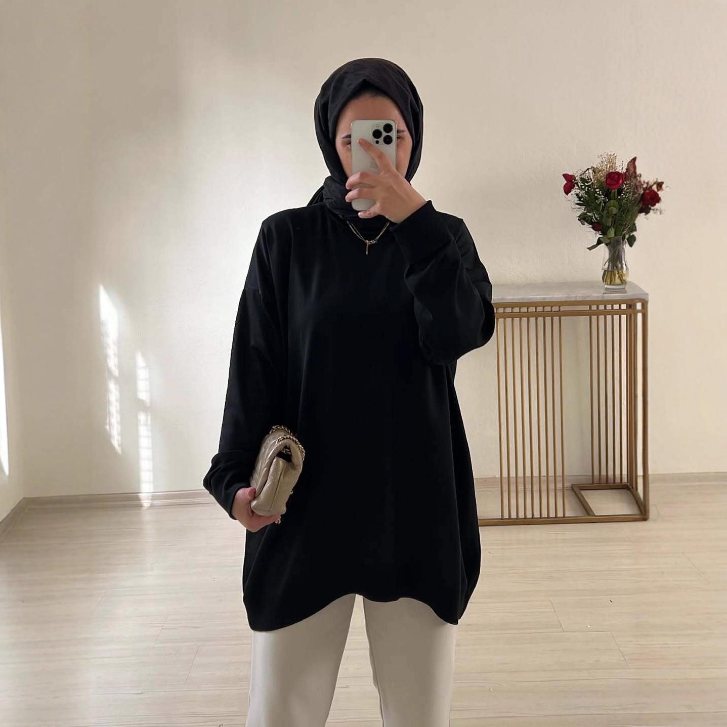 2025 Autumn Women s Solid Color Round Neck Knit Sweater - Loose & Comfortable Fashion Top S