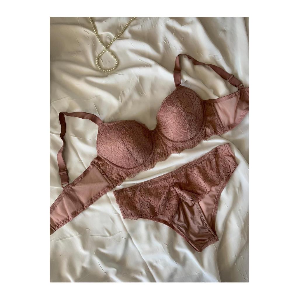 New Year's Special Lace C Cup Bra Set