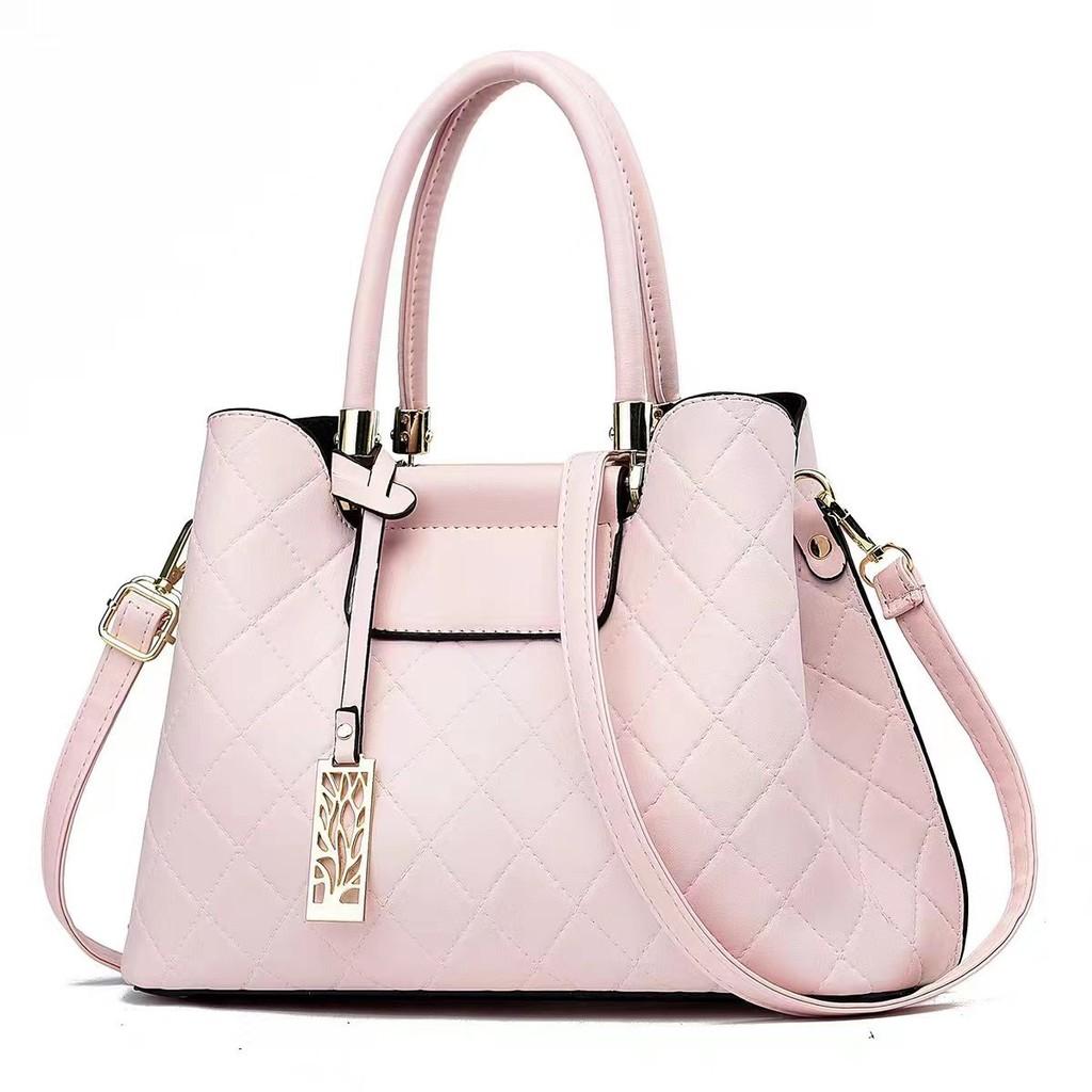 Fashionable Black White Red Casual Handbag For Daily Use With Spacious Design