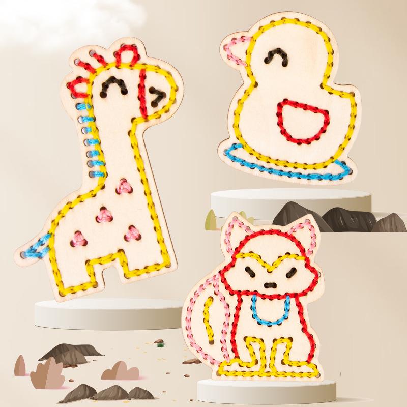 Montessori Fun Early Education Wooden Rope Wooden Toys Children Cognitive Thinking Practical Ability Wooden Animals Wooden Toys