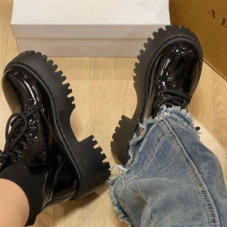 Korean Version of Martin Boots for Women In Autumn and Winter 2025, New Korean Version of Versatile British Style Thick-soled Heightening Short Boots