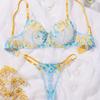 I nuovi colori a contrasto giallo e blu sono piccoli, freschi, sexy e comodi, e un set di reggiseno e biancheria intima da donna ultra-sottile.