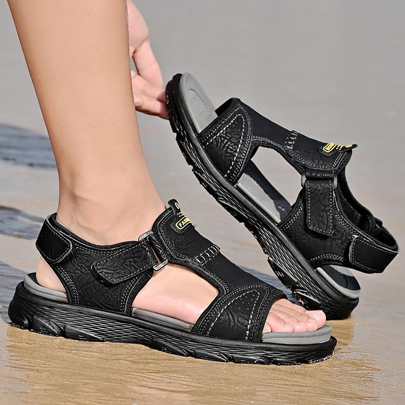 Men‘s Shoe Summer Casual Comfortable Sandals  New Designer Sports Lightweight Outside Wear Beach Shoes Men's Slippers