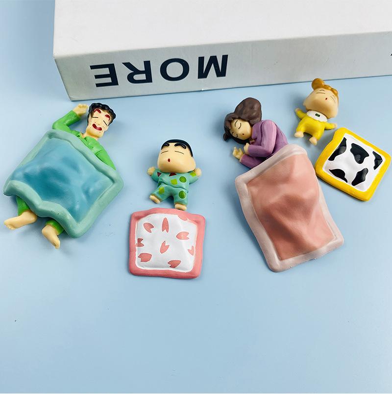 

4Pcs/Set Anime Crayon Shin-Chan Action Figurine Pvc Collection Nohara Shinnosuke Family Portraits Figurine Sleep Model Fans Present