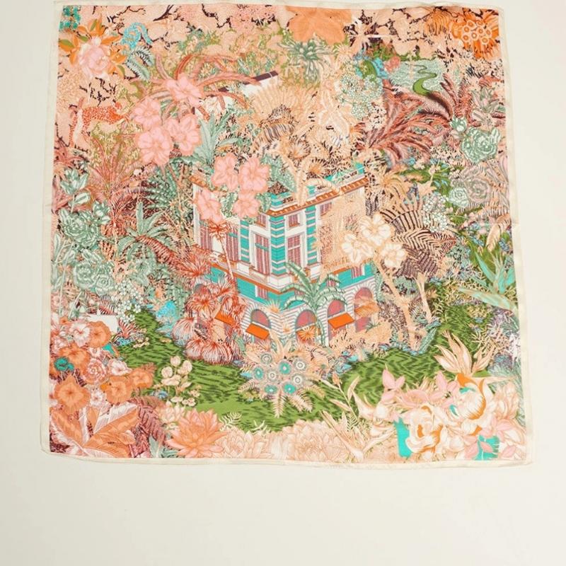 BCBG Garden Print Silk Scarf B6s0a402