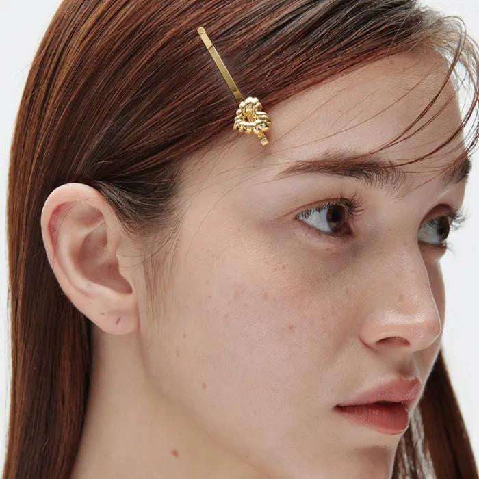 Cushion Hairpin (Gold)