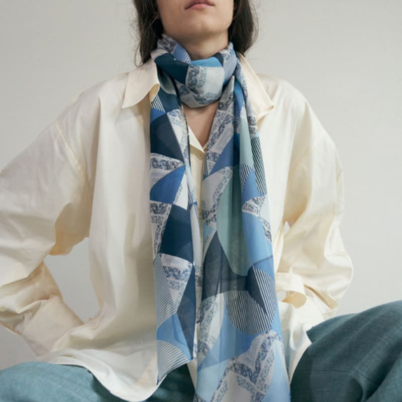 Saint Luxure Square Pattern Silk Shawl Scarf Roman SL20FLNRM