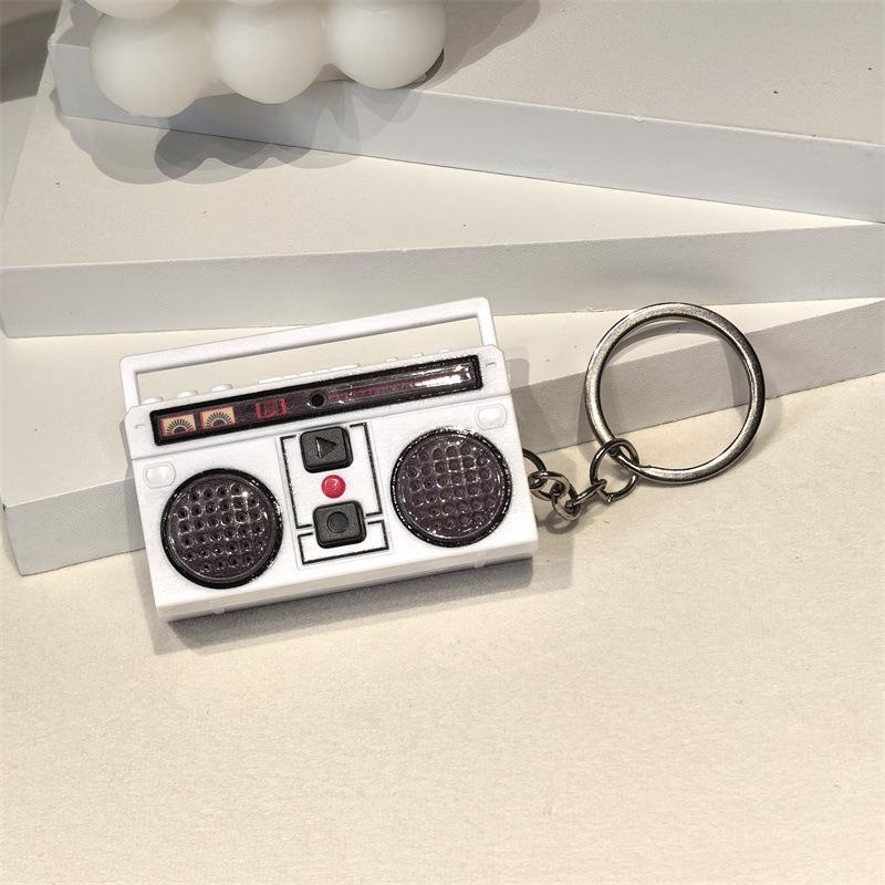 Vintage Retro Recorder Keychain: Classic Radio-Style Couple Gift