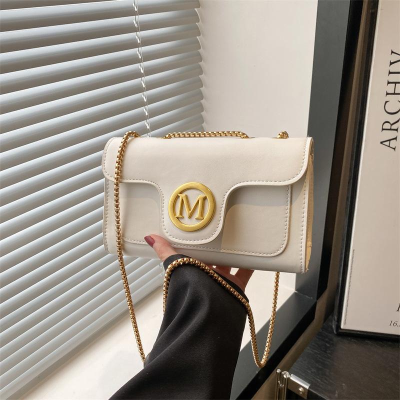 

Весна новая красивая высококлассная сумка-цепочка, темпераментная сумка-мессенджер через плечо на цепочке, женская сумка