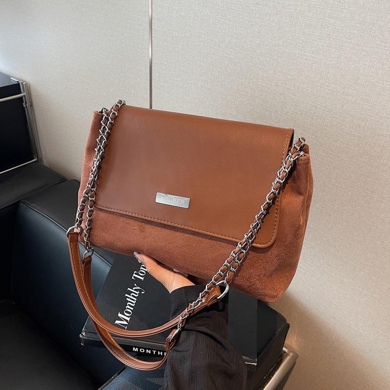 Commuter bag women's large-capacity new fashion niche texture chain shoulder bag crossbody tote bag