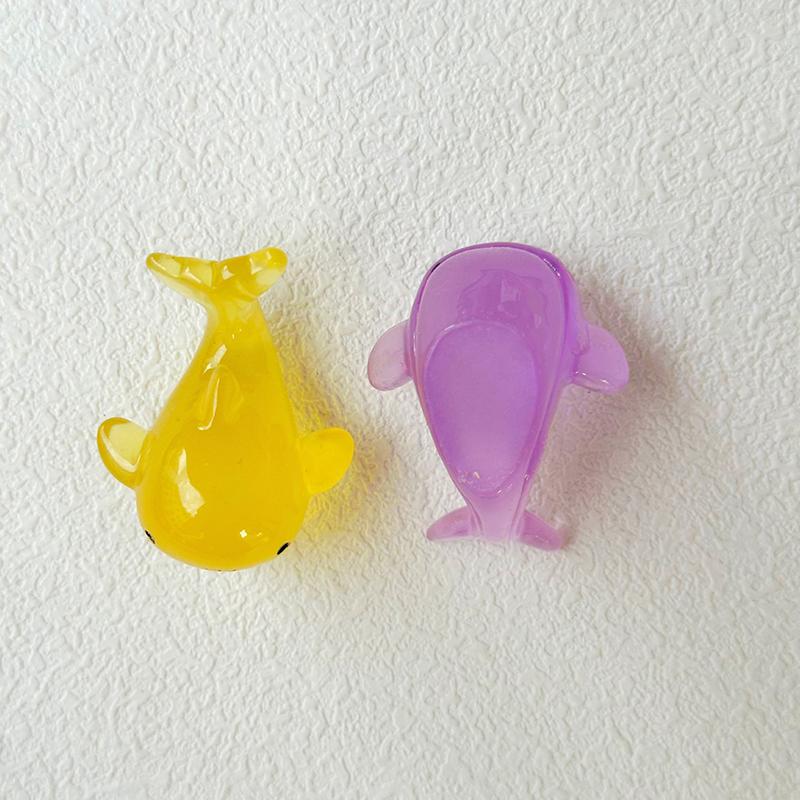 1Pc Mini Luminous Whale Home Decor Landscaping Resin Crafts Glowing Whale Garden Fish Tank Miniatures Ornaments Decoration