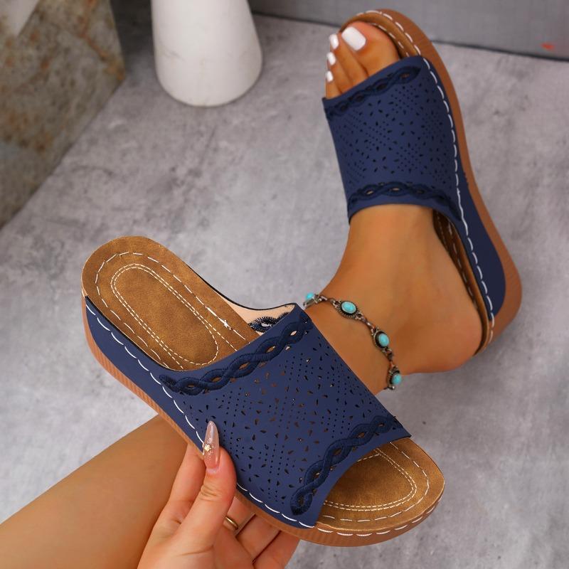 Summer new women's sandals foreign trade one-word drag women's flat-bottomed hollow sandals women's slope heel cool slippers
