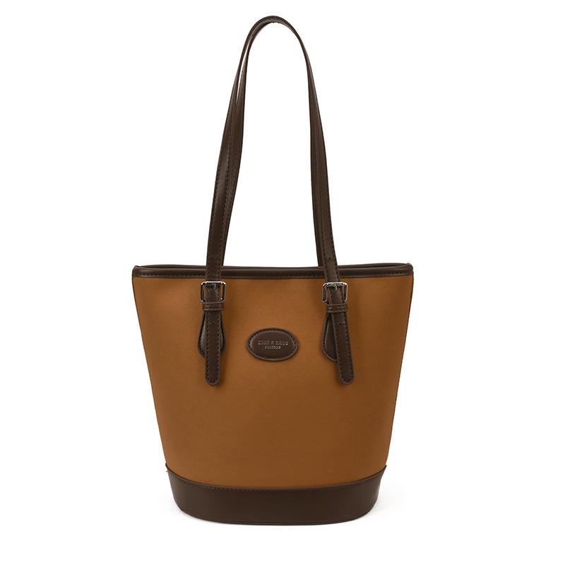 Retro bag women's large capacity 2025 new autumn and winter casual shoulder armpit bag popular commuter bucket bag this year