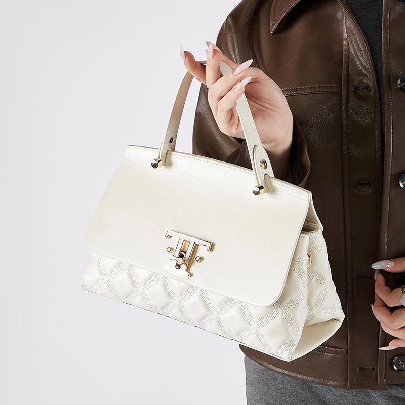 Chic High-End Genuine Leather Women's Tote Bag - Large Capacity Elegant Commuter Handbag