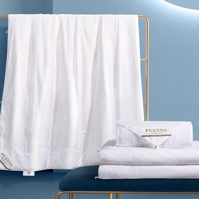 FUANNA 100% Silk Two-in-One Comforter