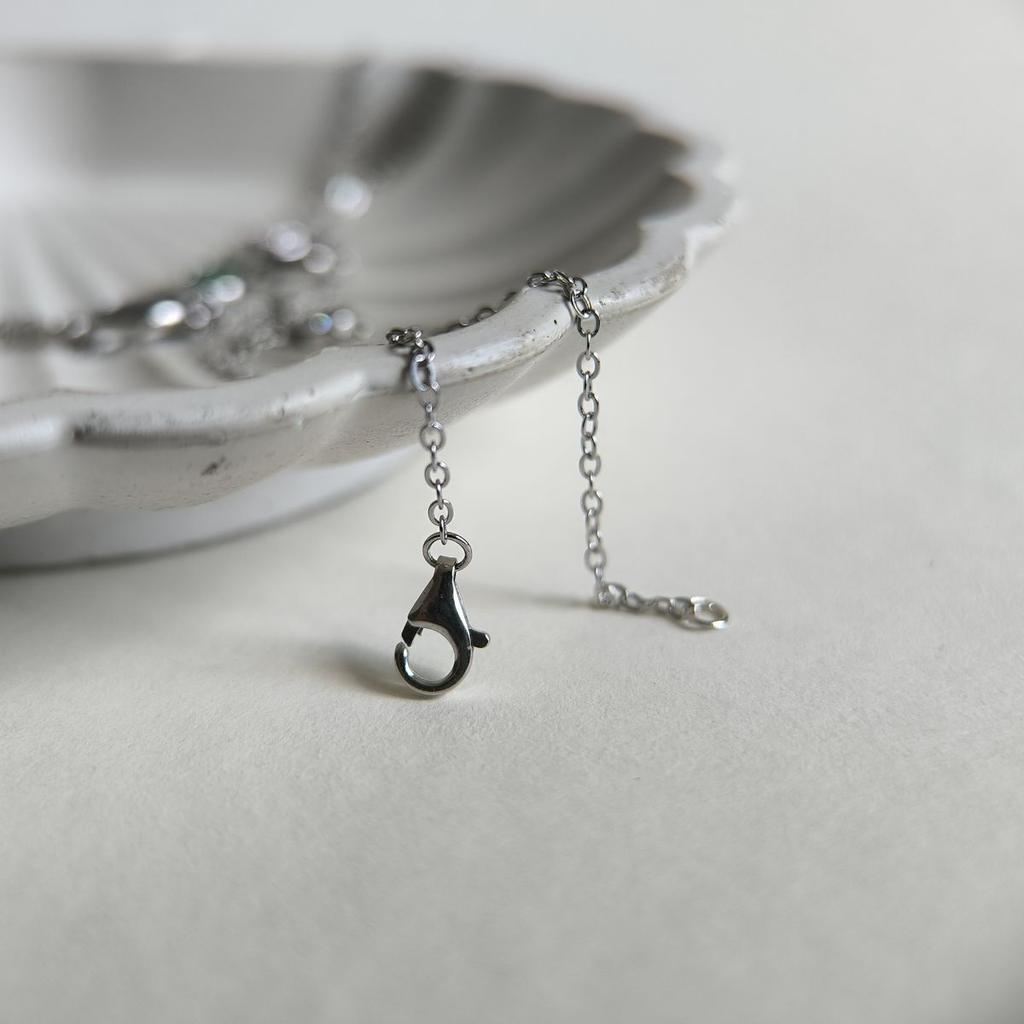 Silver Necklace with Cubic Zirconia, Item Weight 3.71 G (2184775)