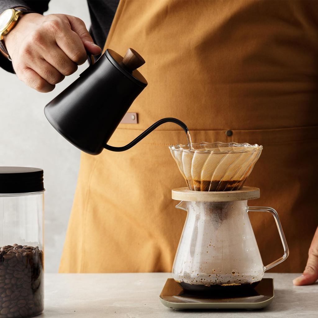 uxcell Round Paper Coffee Filters with Holes, 3.74" OD, for Espresso Makers, Cafes, and Offices, 300-Count, White